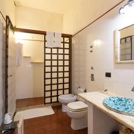 Tenuta Donna Vittoria - Bouganville * Trapani